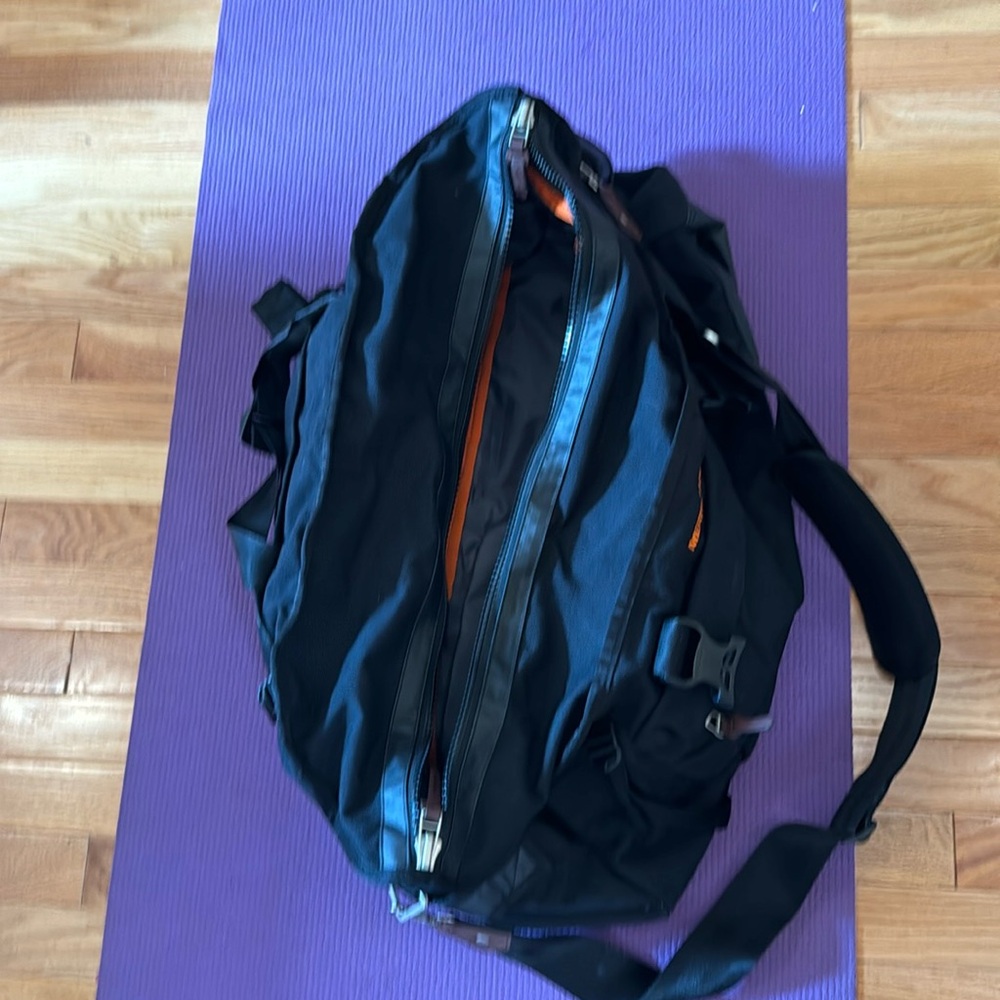 Merrell duffel bag